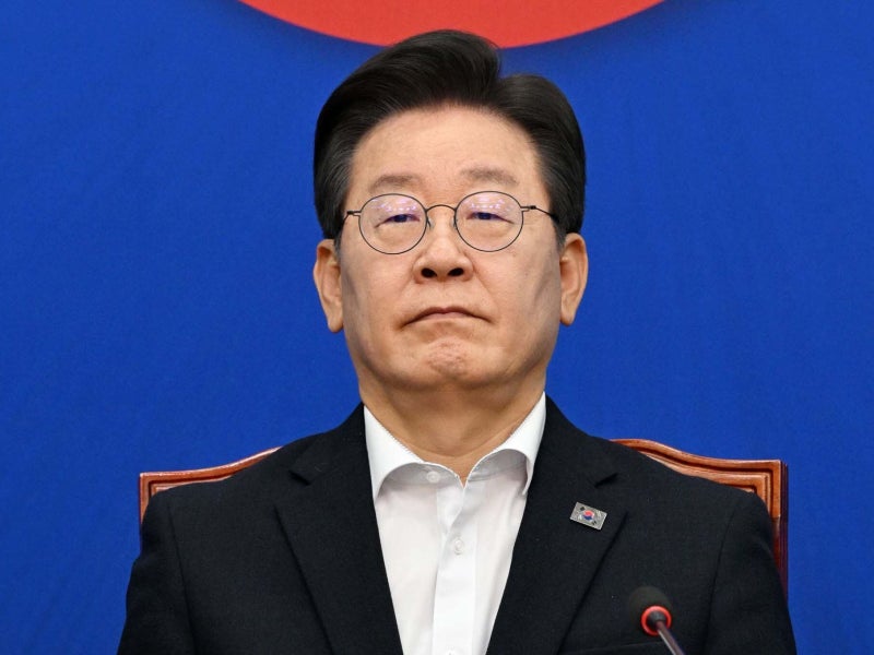 검찰, <b>이재명</b> ‘불법 <b>대북송금</b>’ 기소...제3자 뇌물 등 <b>혐의</b>
