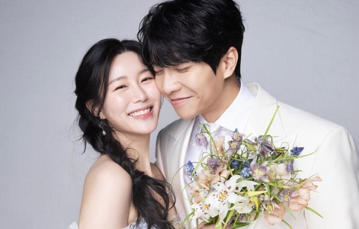 <b>이승기</b>, <b>장인 주가조작</b> 논란에 “가족만은 건드리지 말아달라”