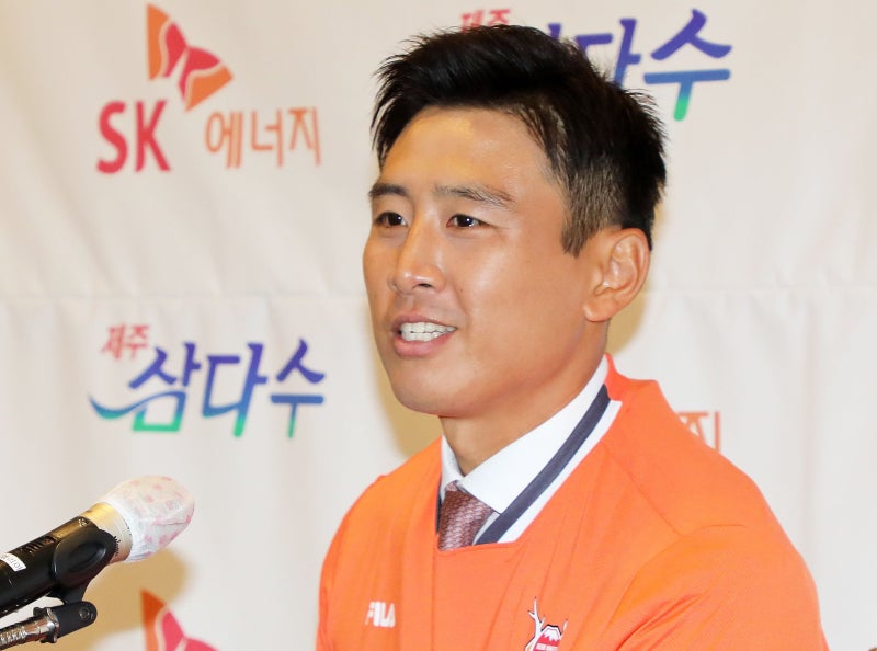 <b>구자철</b>, 축구협 옹호 비판에 “<b>박지성</b>·<b>박주호</b> 무조건 지지…오해 없길”