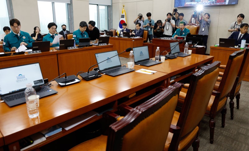 이재명표 ‘전<b>국민</b> 25만원 지원’, 야당 단독 상임위 통과