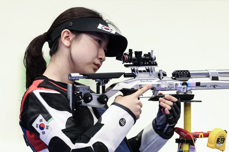 17세 여고생 반효진, 한국 <b>올림픽</b> 100번째 金 쐈다