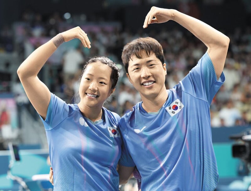 신유빈·임종훈 혼복 銅… <b>탁구</b> 12년 만에 올림픽 메달