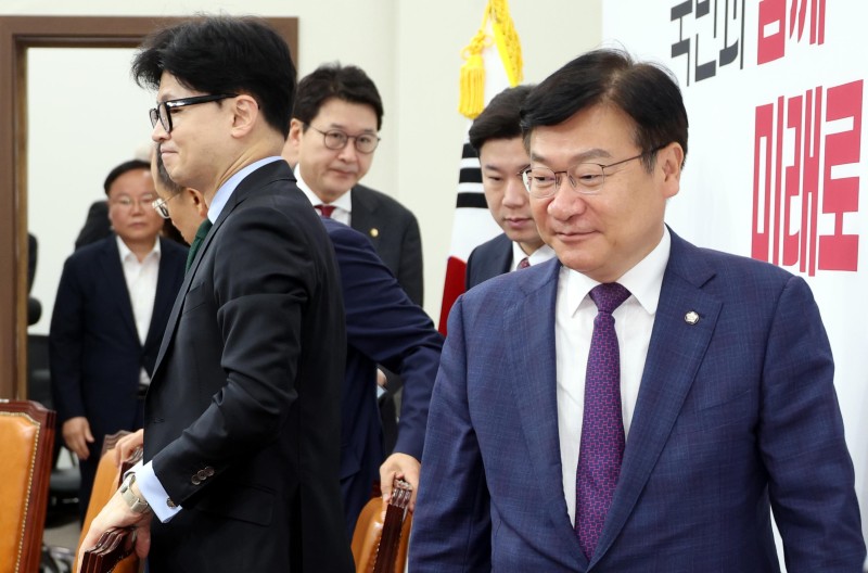 친윤 <b>정점식</b> 정책위의장 사퇴… <b>한동훈</b> 체제 힘실렸다