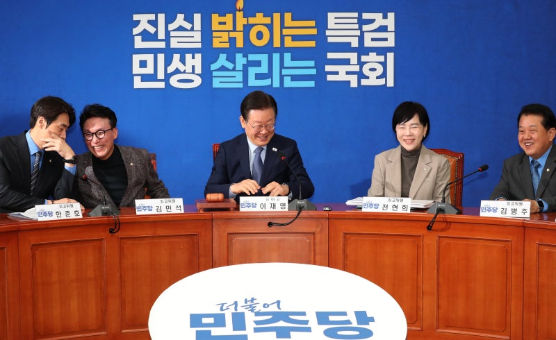 민주당 지도부, <b>심우정 검찰총장 탄핵</b> 추진 공식화