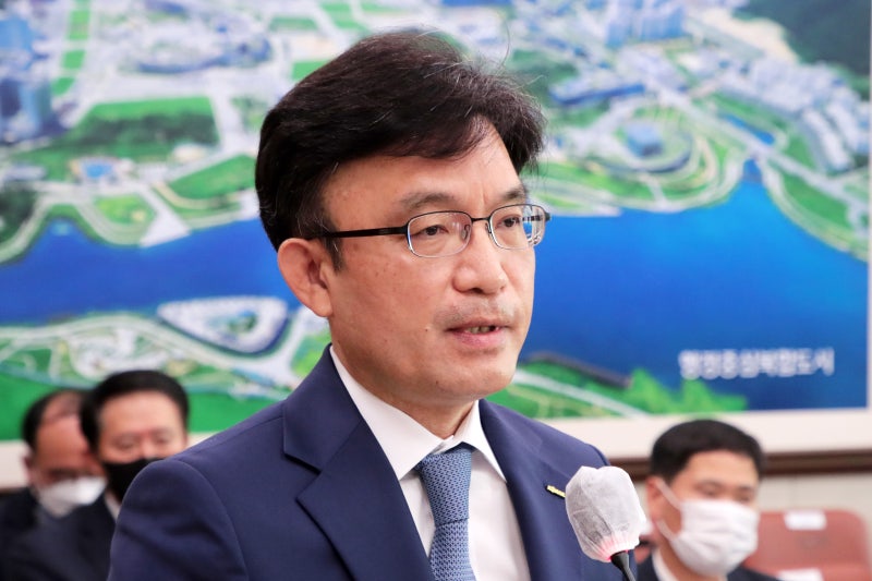 ‘안전사고 책임’ <b>나희승</b> 전 <b>코레일 사장</b>, 해임무효 소송 1심서 패소