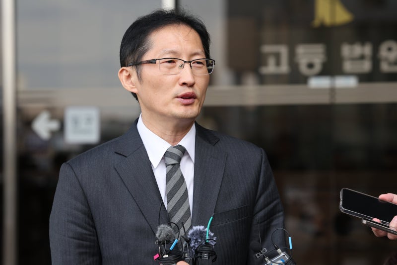 ‘<b>청산가리 막걸리</b> 살인사건’ <b>재심</b> 시작…위법 수사·무죄 증거 은닉 ...