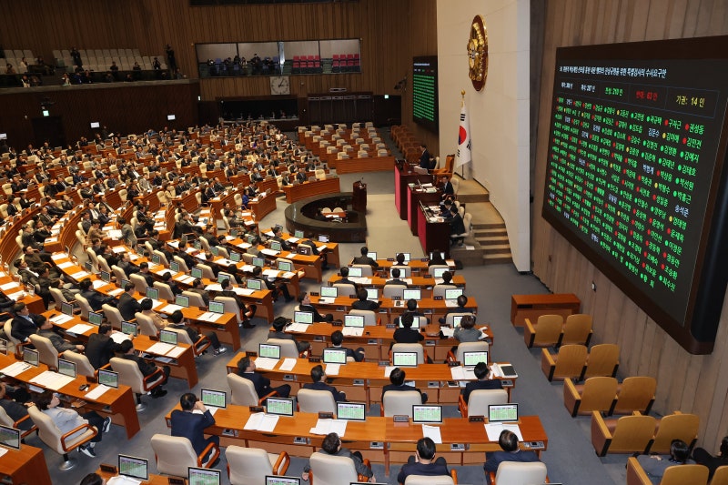 <b>내란 상설특검</b>법 국회 통과…여당서도 22명 찬성