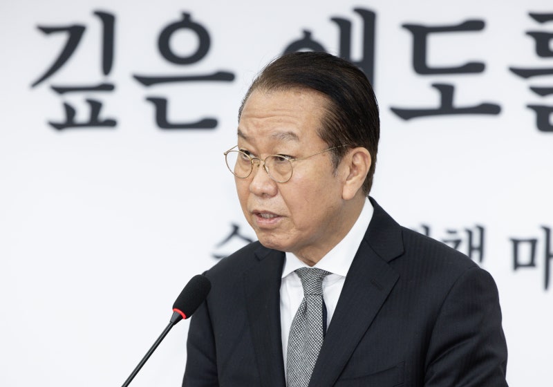 <b>권영세</b> “尹 <b>체포영장</b>, <b>공수처</b>와 정치 판사의 <b>부당 거래</b>”