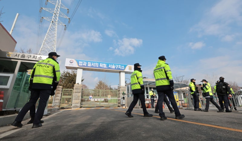<b>공수처</b>, 출석불응 尹대통령 <b>강제구인</b> 시도 중