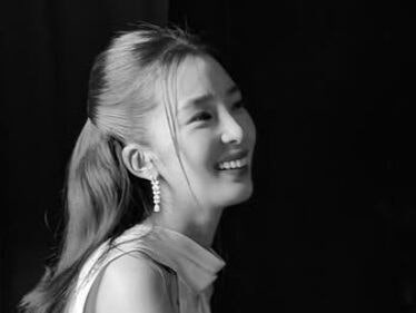 모델 <b>아이린</b>, 사업가와 <b>깜짝 결혼 발표</b> “평생 함께하고 싶은 사람”