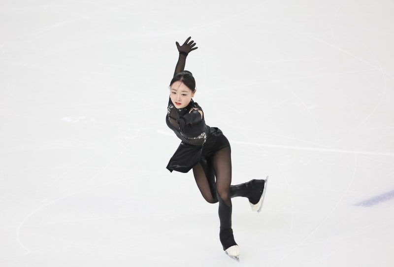 <b>피겨 김채연 쇼트</b> 개인 최고점 ‘71.39′… 2년 만에 경신