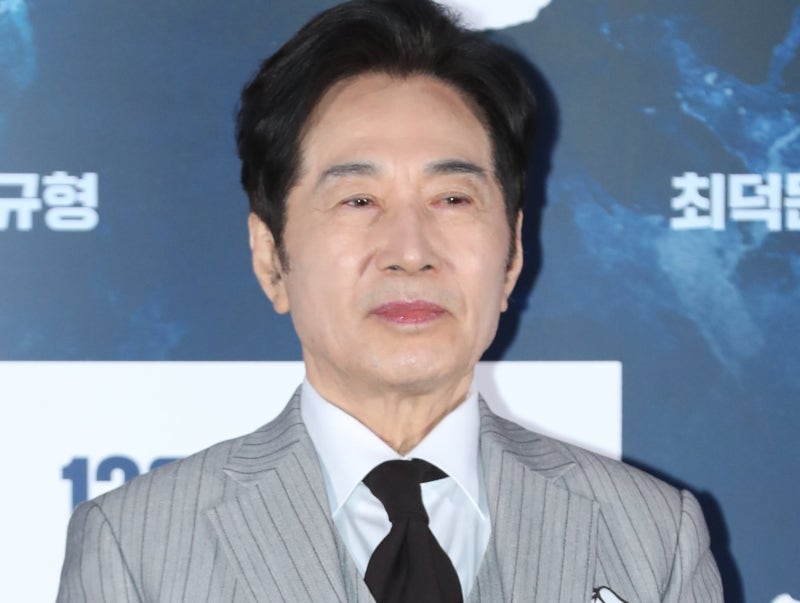 <b>백윤식</b> 용서는 없었지만… ‘<b>무고</b>’ 전 연인 2심서 <b>감형</b>, 왜?