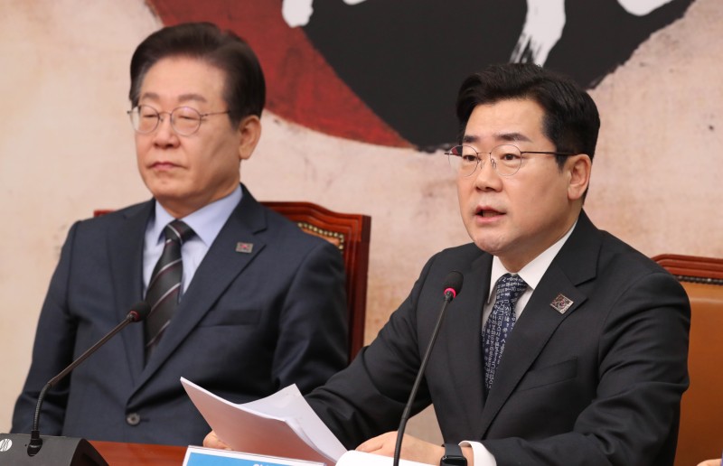 민주 “<b>최상목</b>, 오전 중 마은혁 임명 안하면 <b>권한대행</b> 인정 안 해”