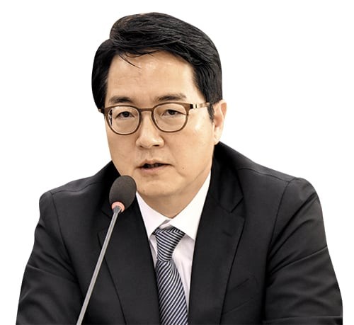 대검과 수사팀 의견 갈려… 총장 직접 ‘尹 석방’ 지휘