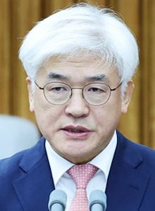 헌재가 변론 재개하면 마은혁 들어올 가능성… 尹측, 신청 놓고 고심