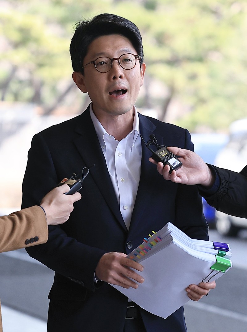 <b>서울시 정무부시장</b> “<b>명태균</b>‧강혜경 거짓 가면 벗기겠다”…참고인으...