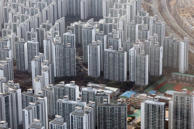 강남 7년 만에 최대 상승… 서울시 “더 뛰면 토허제 재지정”