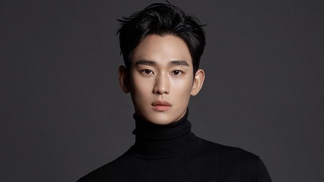 김수현, <b>논란</b> 속 ‘<b>굿데이</b>’ 녹화 소화…“<b>하차</b>하라” 시청자 반발도