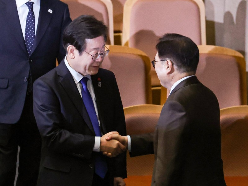 [사설] 사흘 만에 백기 우 의장, 이게 ‘이재명 세상’ 모습인가