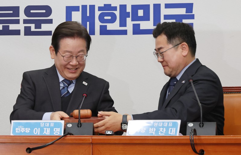 계엄과 무관한 이슈까지… 尹정부 3년 모두 ‘내란’과 엮는 좌파진영