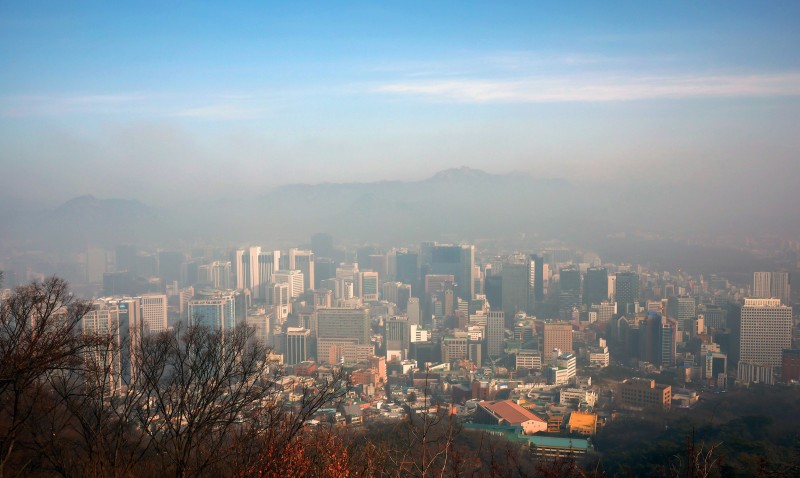 중국發 미세먼지·몽골 황사까지… 숨 막히는 봄