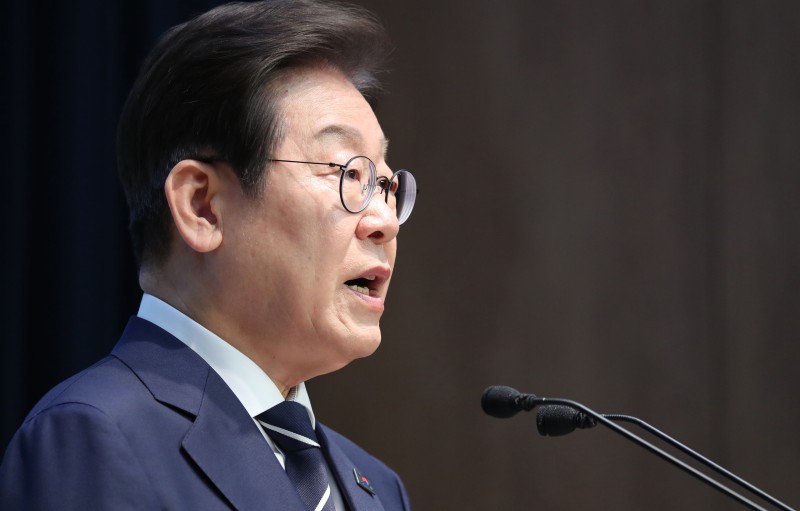 李 “국부는 기업이 창출… 모방 경제서 주도 경제로”