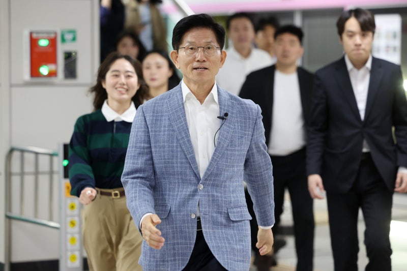 <b>김문수</b> “간첩죄 적용 범위 확대, 국정원에 대공수사권 환원”