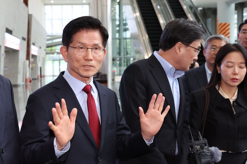 영남 일정 중단한 김문수, 지도부가 만나러 내려오자 상경