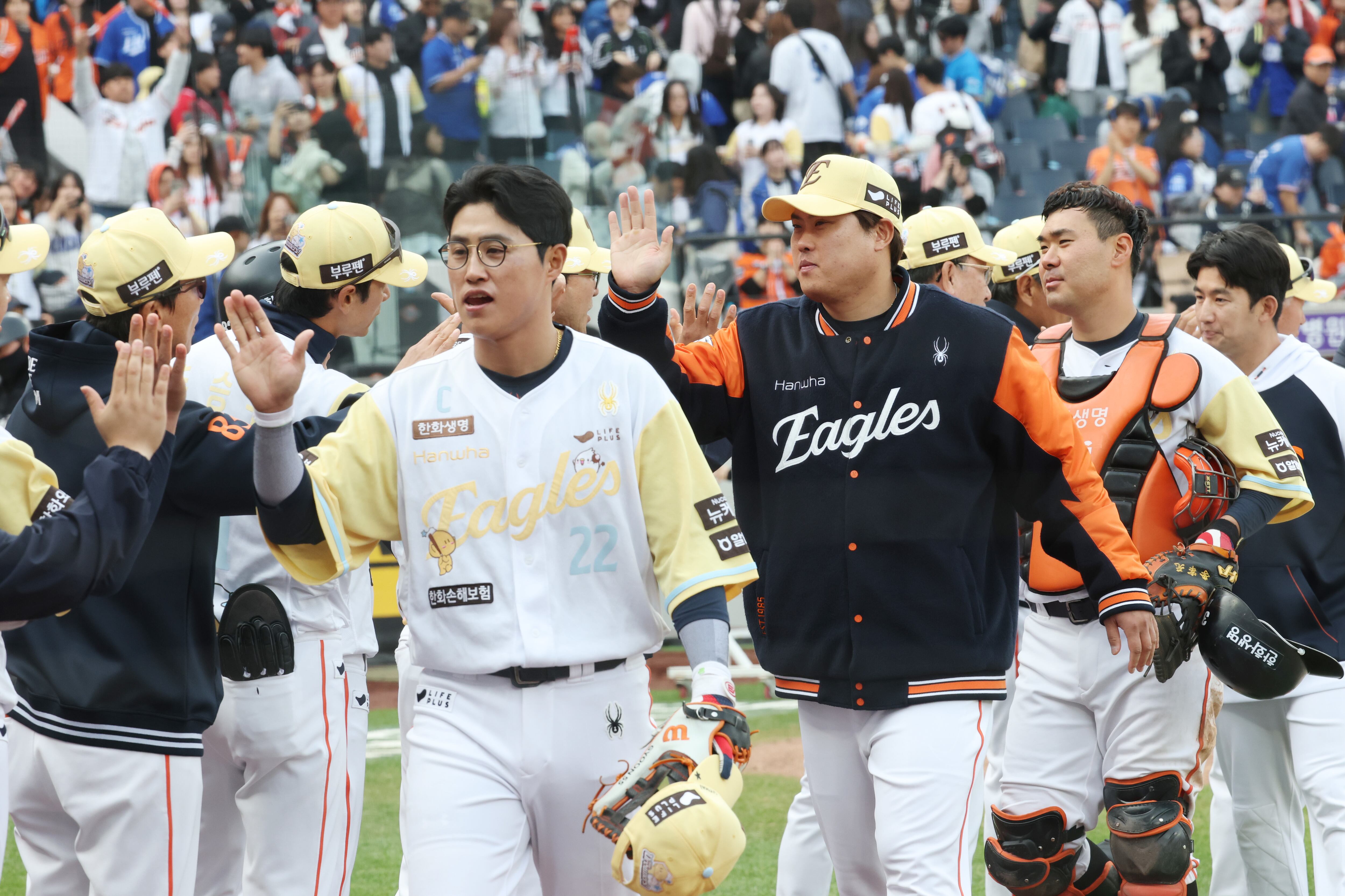 “이글스 팬이라 행복합니다” 한화 8연승 고공 행진