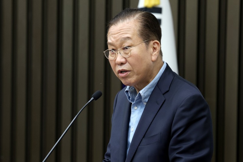 <b>권영세</b> “이틀 안에 <b>단일화</b> 해야...예정대로 여론조사”