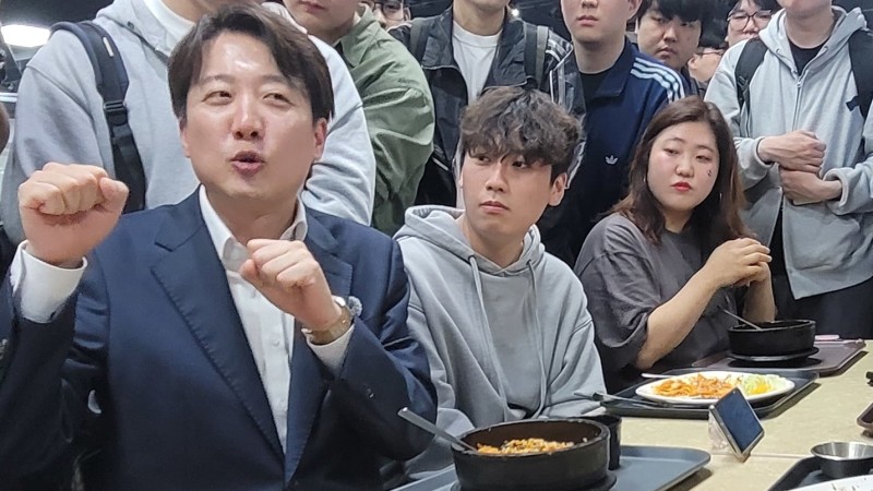 “개혁신당 오시라” 보폭 넓히는 이준석