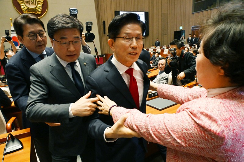 ‘역선택 방지’ 놓고… 金측·韓측 한밤 협상, 결렬 또 결렬