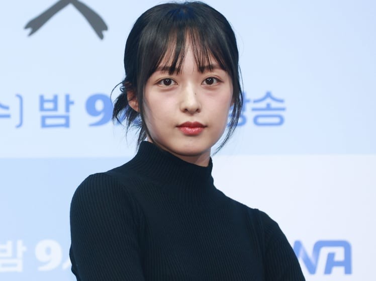 <b>김보라</b>, <b>조바른 감독</b>과 결혼 11개월 만 <b>이혼</b>… “상호 합의로 원만히”