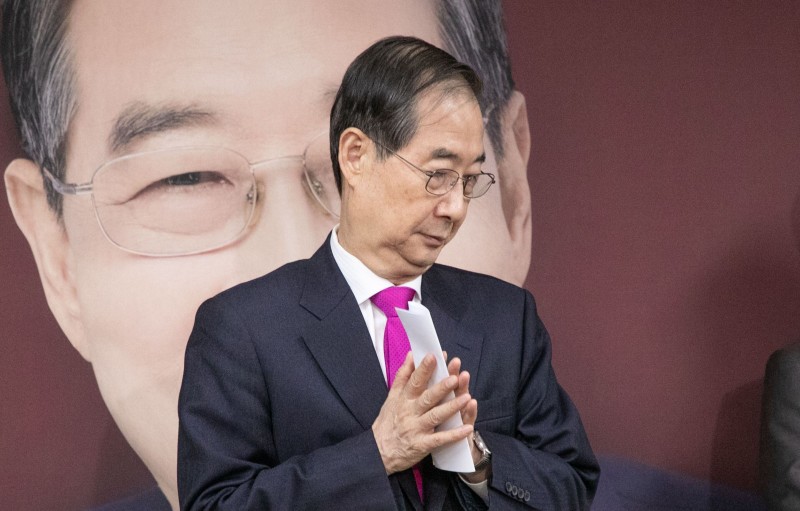 단일화 82% 찬성한 당원들, 후보 자격 박탈엔 반대