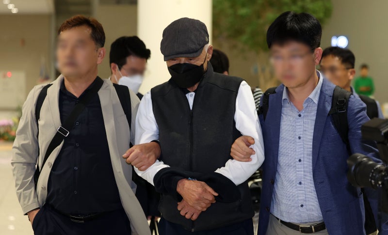 ‘탈세 혐의’ <b>허재호</b> 전 대주회장 출국 10년 만에 <b>강제 송환</b>