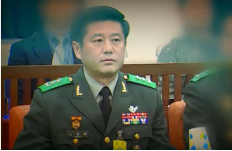 ‘롯데리아 <b>회동</b>’ 군 간부, “<b>노상원</b>, 계엄 며칠 전 尹 만났다고 자랑...