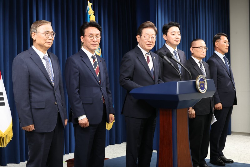 총리 김민석, 국정원장 이종석 지명... <b>비서실장</b>에 <b>강훈식</b>