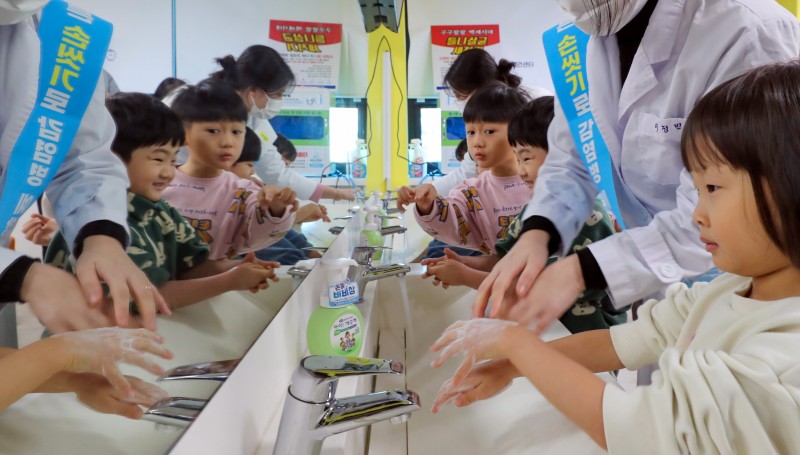 소아 감염병 재유행… 성홍열 2.5배 늘어
