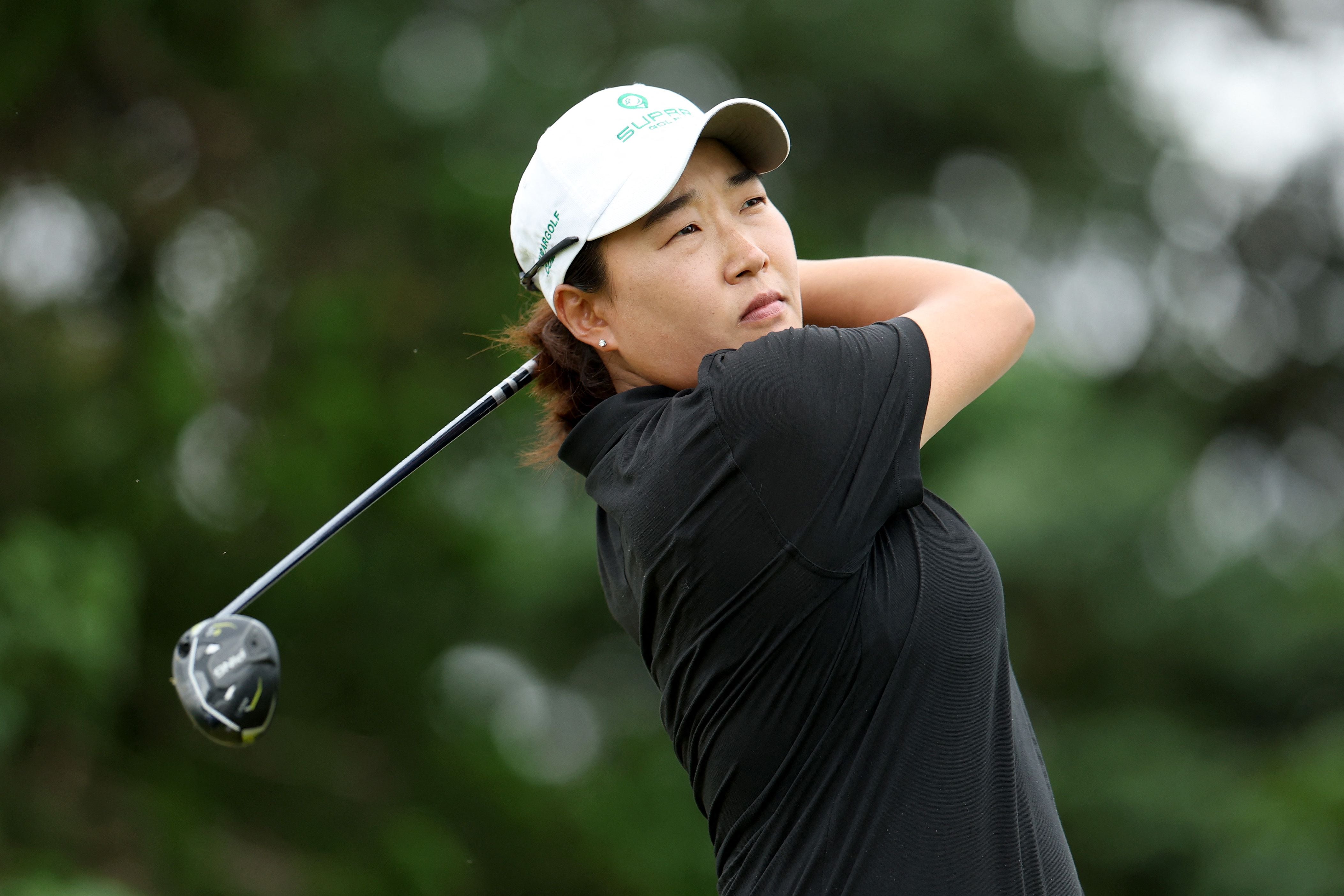 이틀 연속 <b>선두</b> <b>이일희</b>, 12년 만의 LPGA 우승 도전