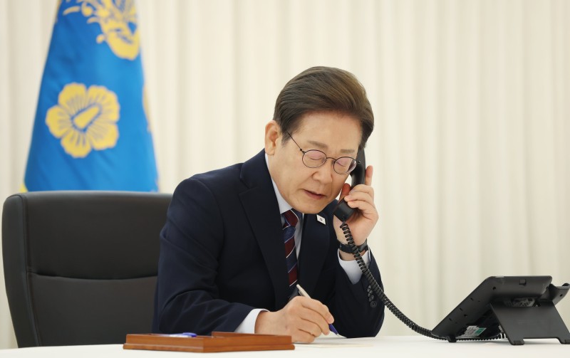 정상끼리 대화할 때 영상통화는 안 하는 이유