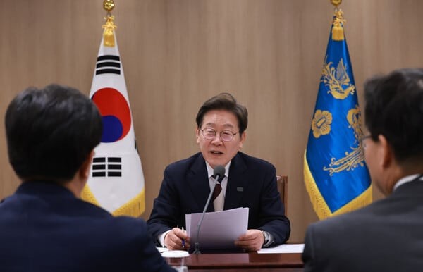 李대통령, 역대 대통령 중 가장 빨리 국제 무대에… ‘실용 외교’ 첫 시험대