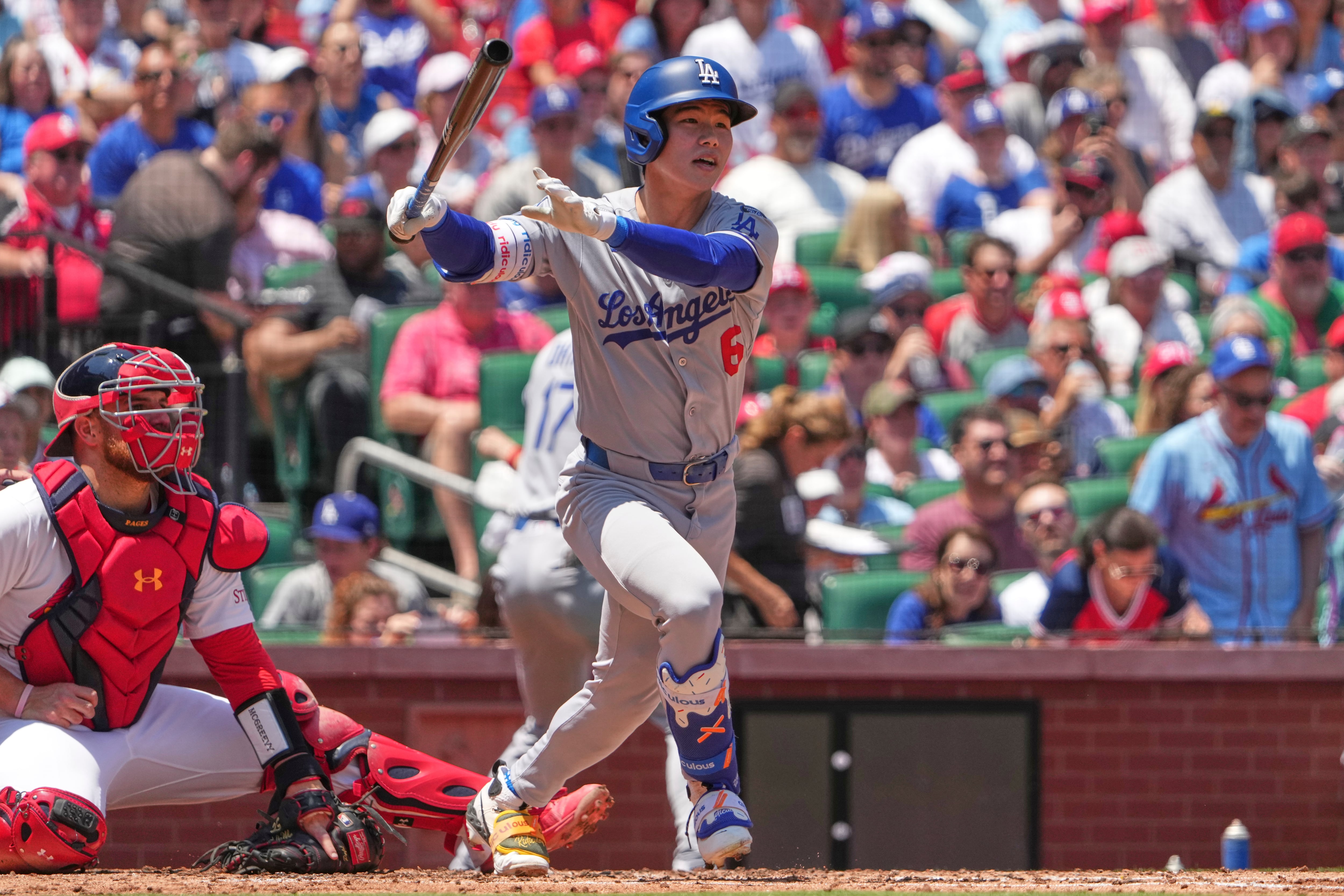 <b>김혜성</b>, MLB 데뷔 첫 3루타·<b>호수비</b>로 다저스 승리 견인
