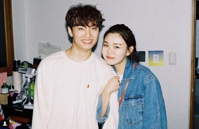 “외도와 폭력”vs“현금, 차 다 넘겨”…가수 부부 <b>이혼</b> 폭로전