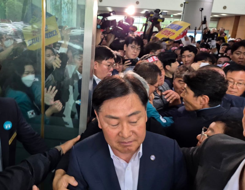 <b>김관영 전북</b><b>지사</b>, <b>완주군</b>민과 대화 3번째 무산…무슨 일?