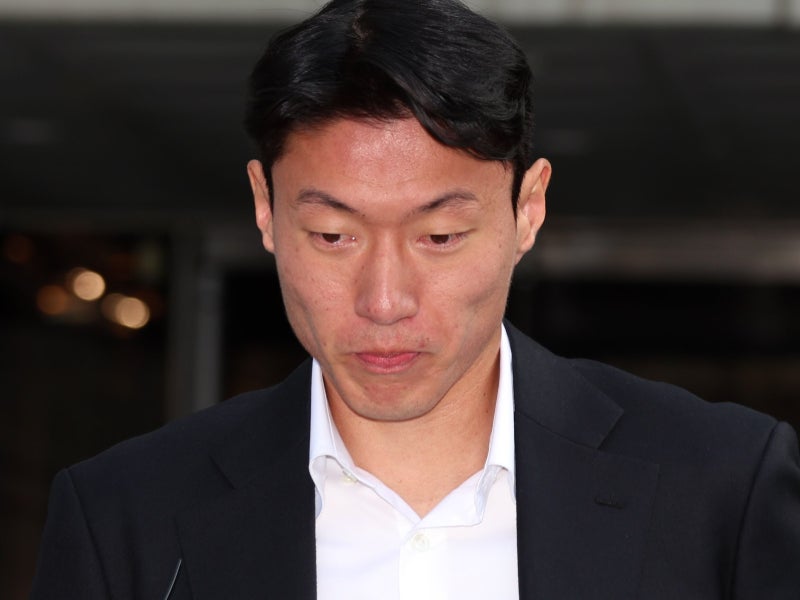 ‘<b>불법촬영</b> 혐의’ <b>황의조</b>, 무적 신분 면했다… 소속팀과 계약 연장
