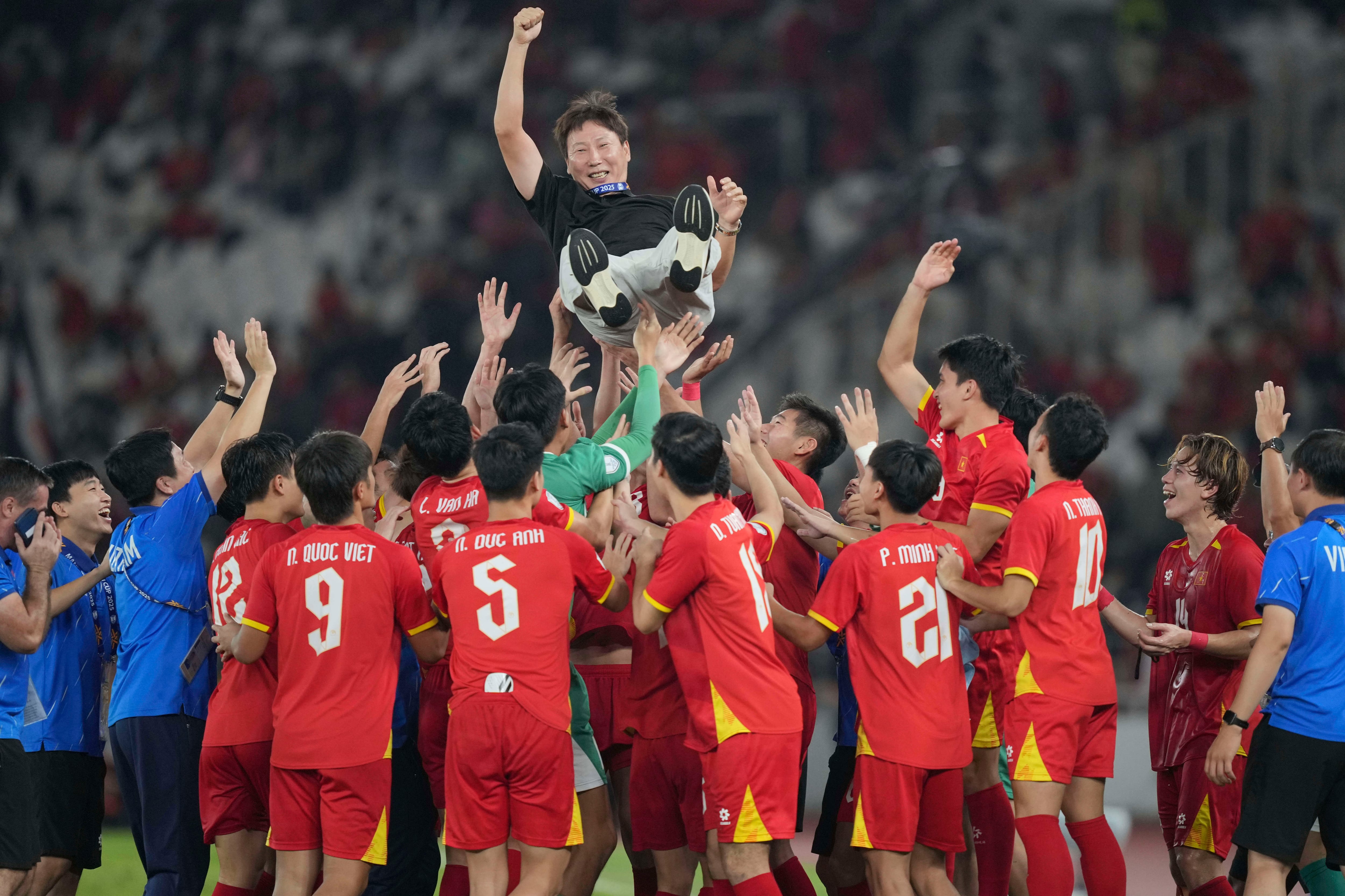 <b>김상식호</b> U-23 베트남, 동남아 <b>챔피언십</b> 3연패