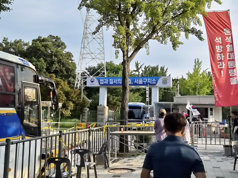 김건희 특검, 구치소서 尹 <b>체포영장 집행 무산</b>