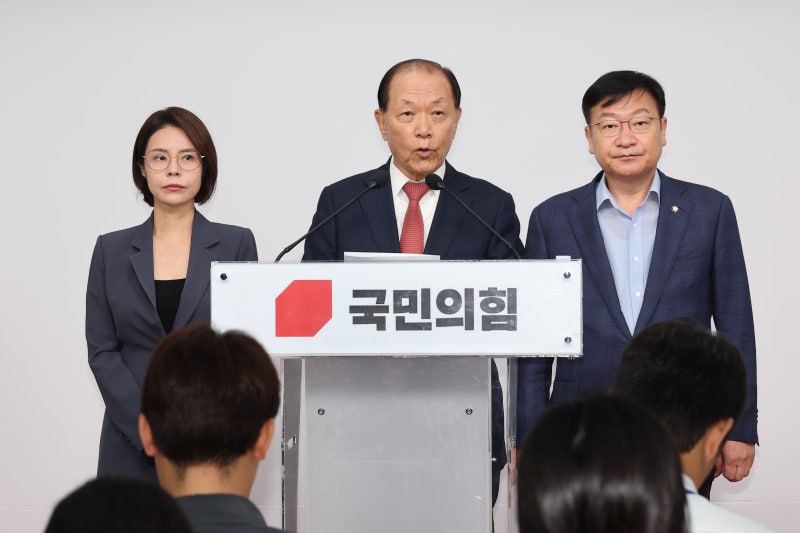 국<b>힘 당대표</b> 4강에 <b>김문수</b>·<b>안철수</b>·장동혁·조경태, 주진우 탈락