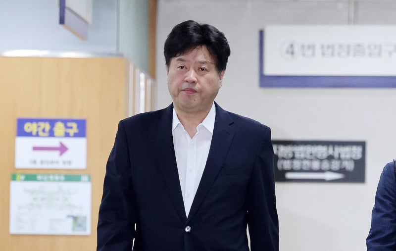 李대통령 측근 김용, <b>보석</b>으로 또 풀려나