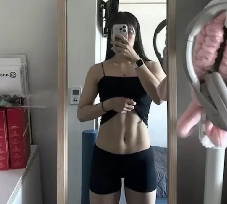 문제가 된 박수민 선수의 사진. /온라인 커뮤니티